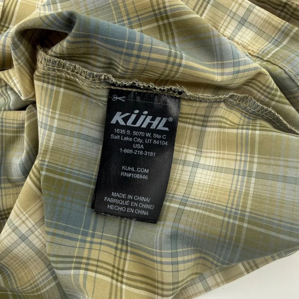 Kuhl Eluxur Mens Large Green Plaid Short Sleeve Button Down Hiking Outdoor Shirt